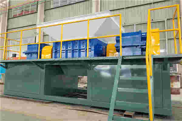 撕碎機(jī)型號眾多,該怎么選擇好的撕碎機(jī)?