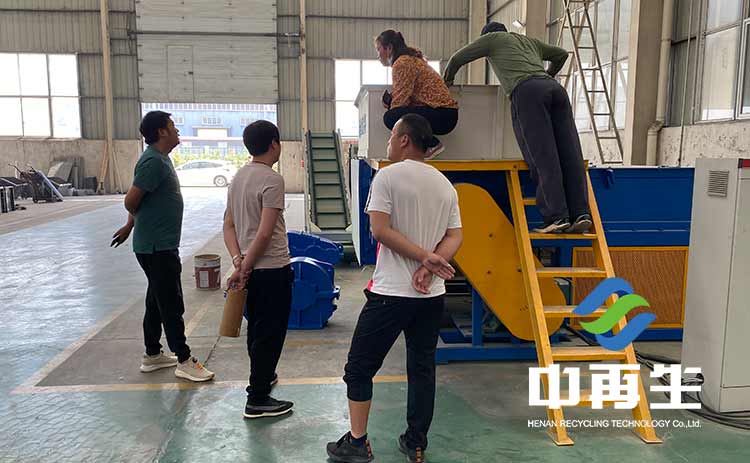 中再生科技是一家生產、研發、創新的雙軸撕碎機生產廠家